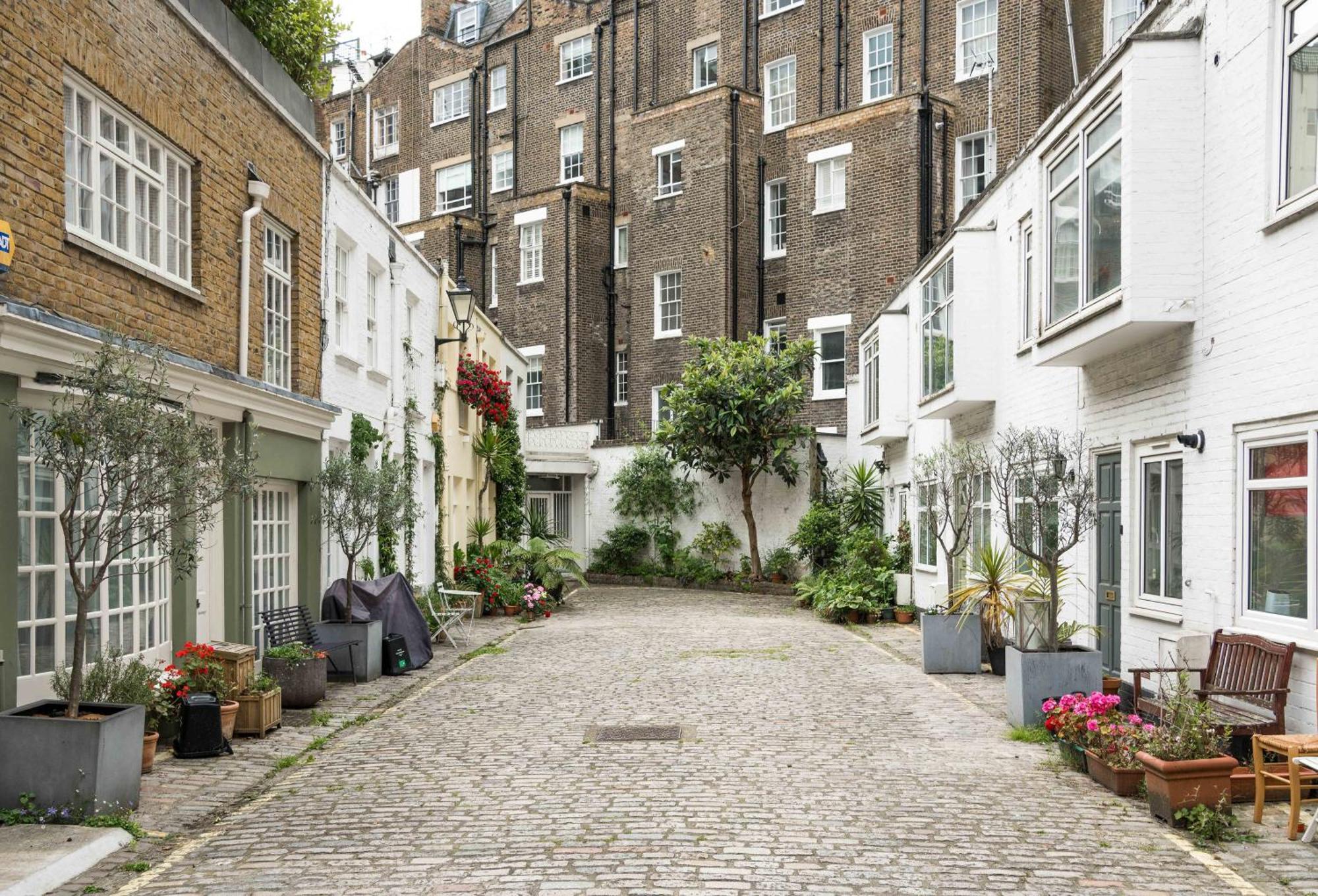 Apartmán Quirky & Cosy 2Bd Mews Flat In Paddington Londýn Exteriér fotografie