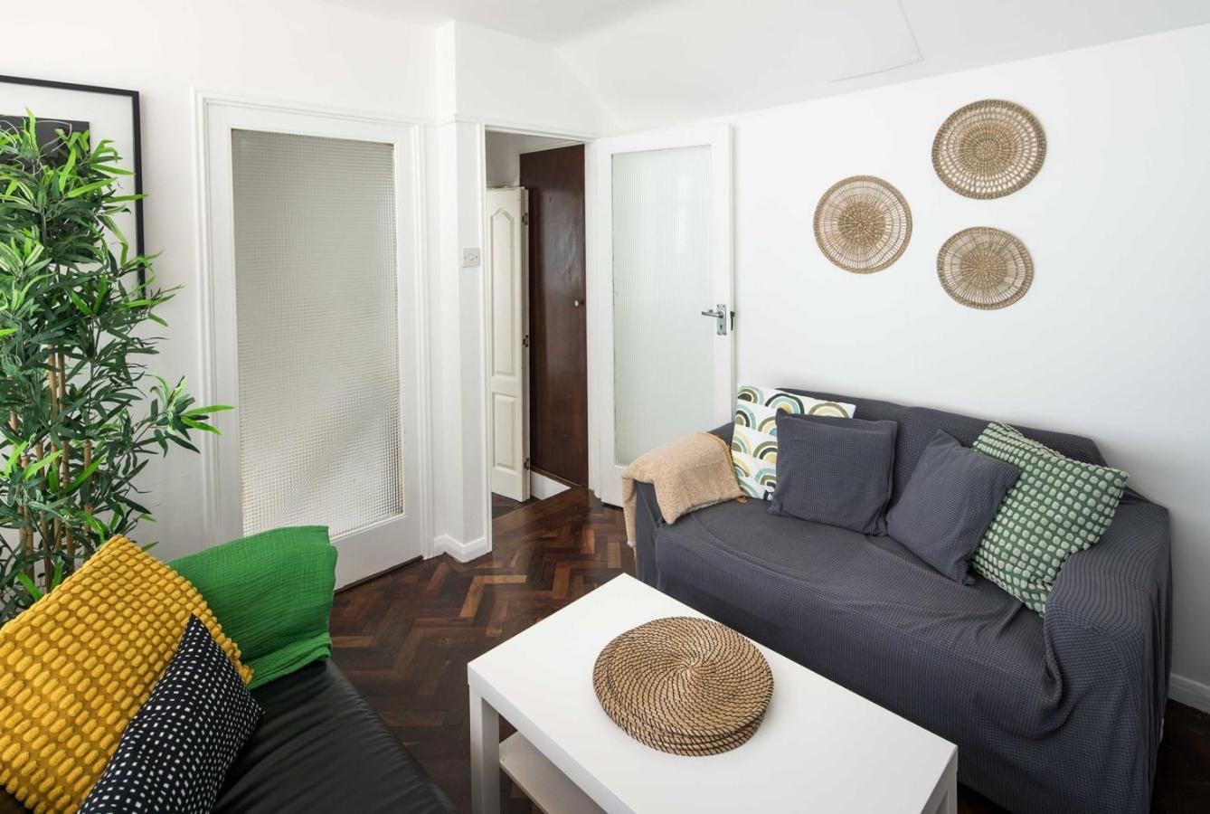 Apartmán Quirky & Cosy 2Bd Mews Flat In Paddington Londýn Exteriér fotografie